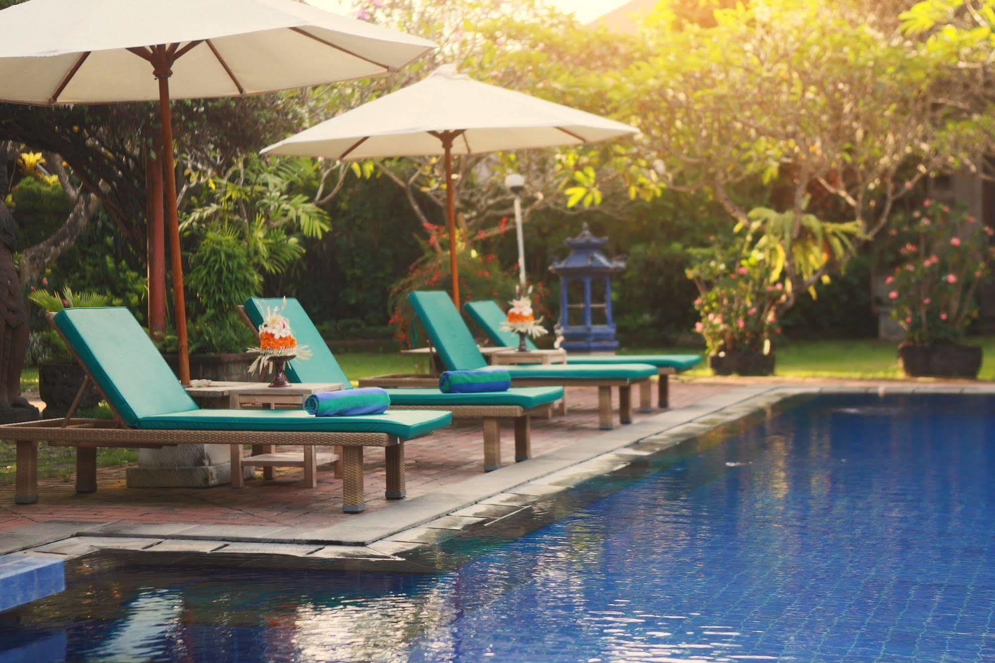 Laghawa Beach Hotel Sanur  Bagian luar foto