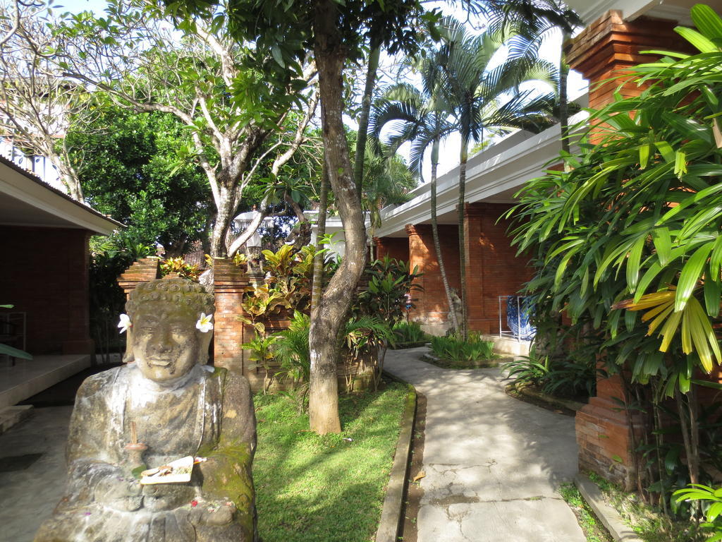 Laghawa Beach Hotel Sanur  Bagian luar foto