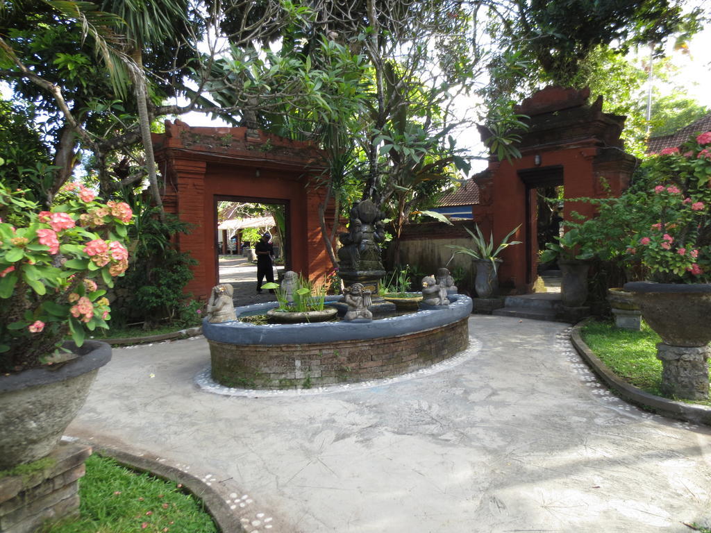 Laghawa Beach Hotel Sanur  Bagian luar foto